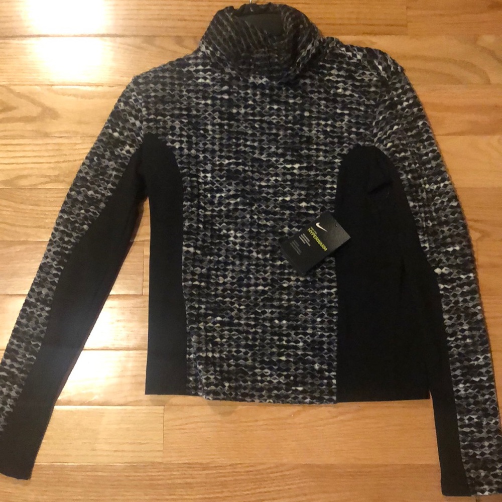 Nike Hyperwarm shirt